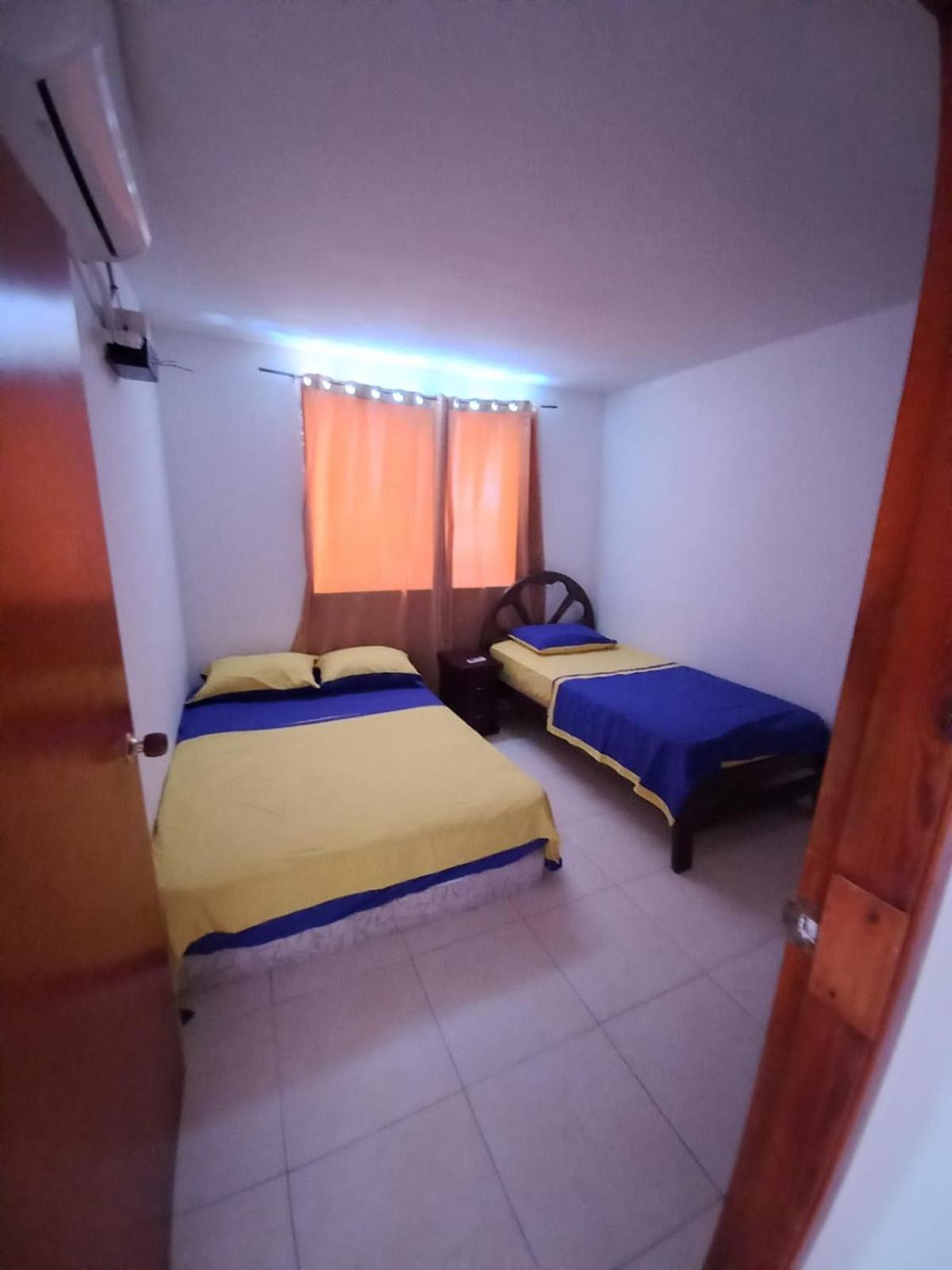 Apartamentos Y Habitaciones Alvaro Vaca San Andrés Esterno foto